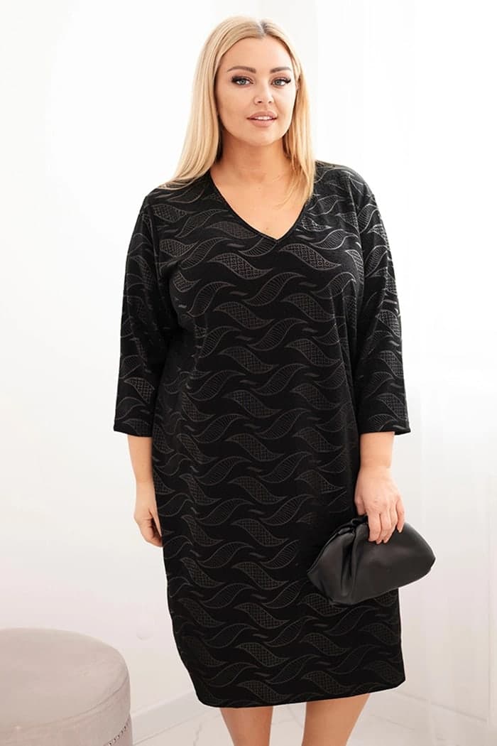 Sukienka damska żorżetowa z dekoltem V Plus Size Charlène, barva Černý