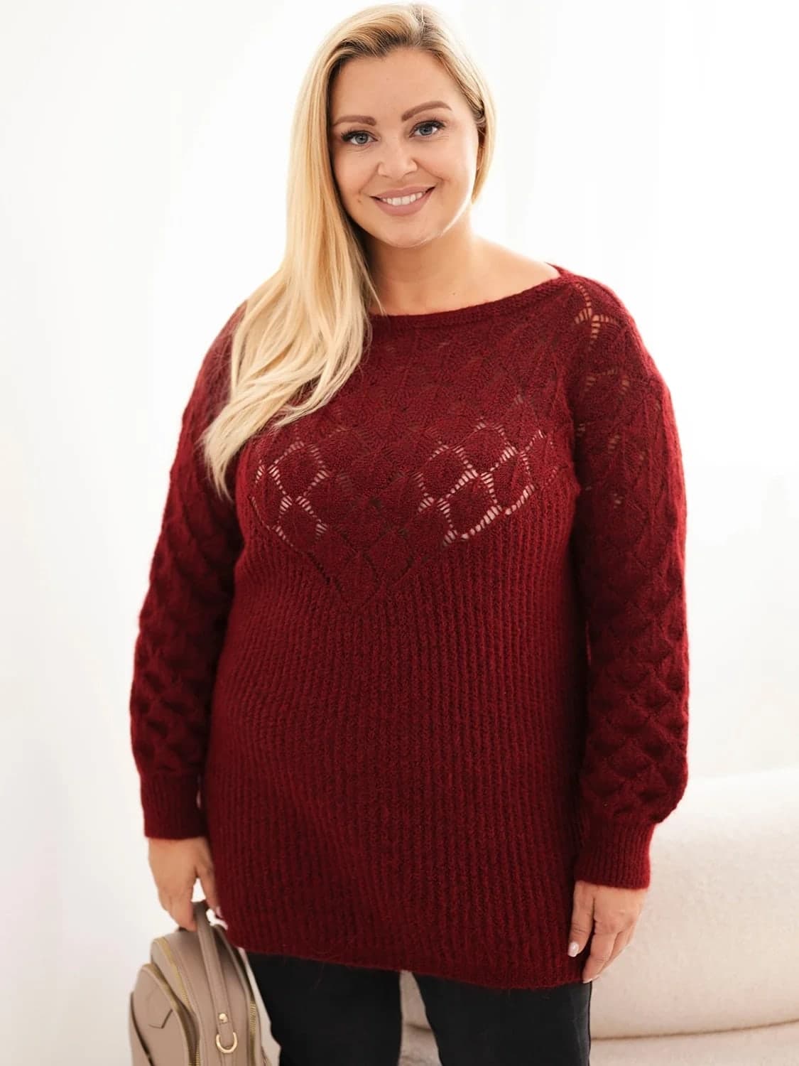 Dámský pletený průstřihový svetr Plus Size Florine, barva Vínový